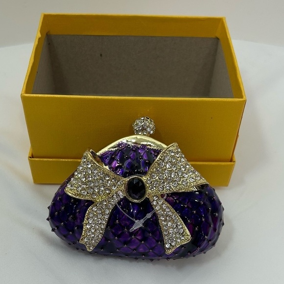 Crystal Embellished Clutch Handbag paperweight - Picture 5 of 6